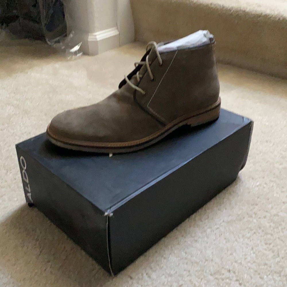 Aldo light brown boot